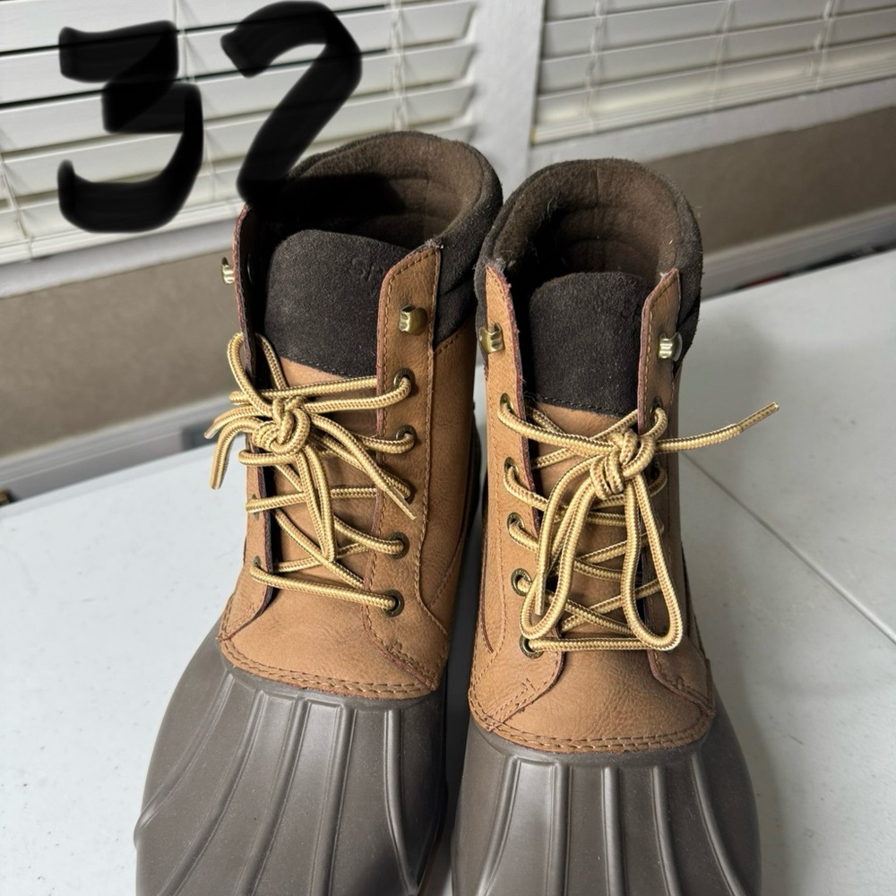 Sperry Brown and Tan Duck Boots 11.5